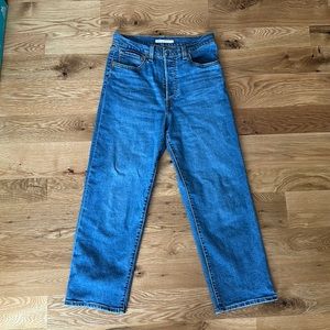 Levi’s Ribcage Straight Ankle jeans.
